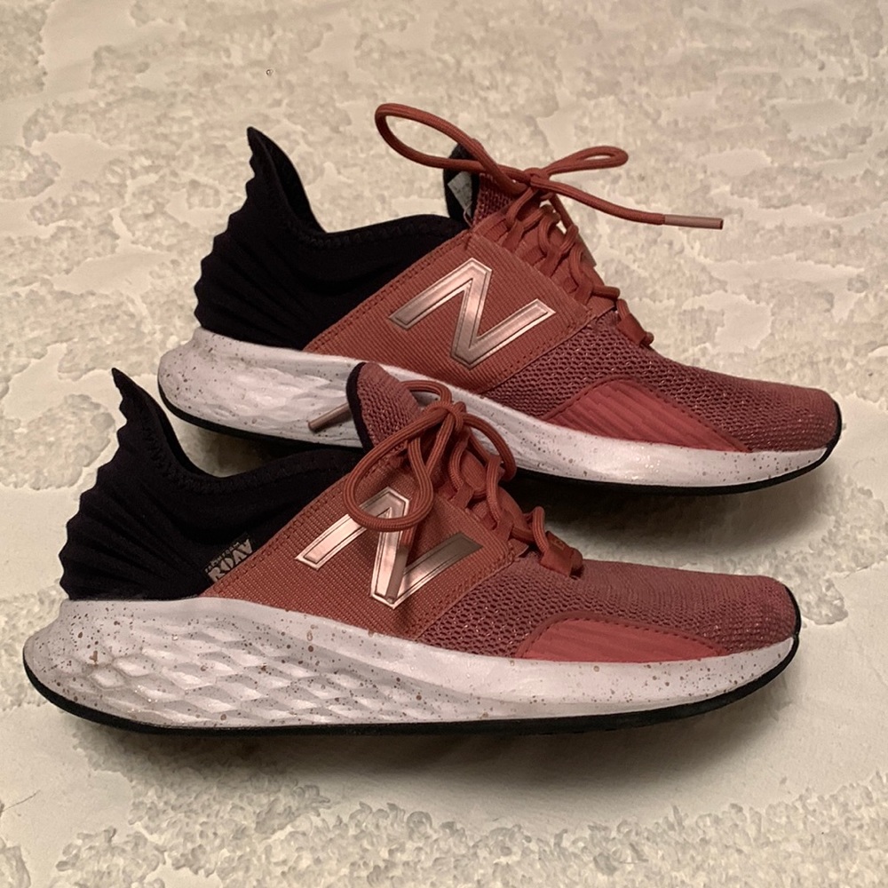 New Balance Fresh Foam “Roav” in Washed Henna - Size 7.5